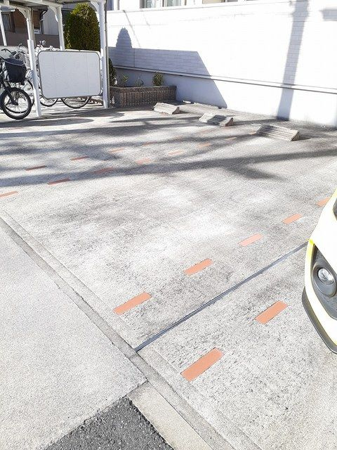 レジデンス藤の駐車場