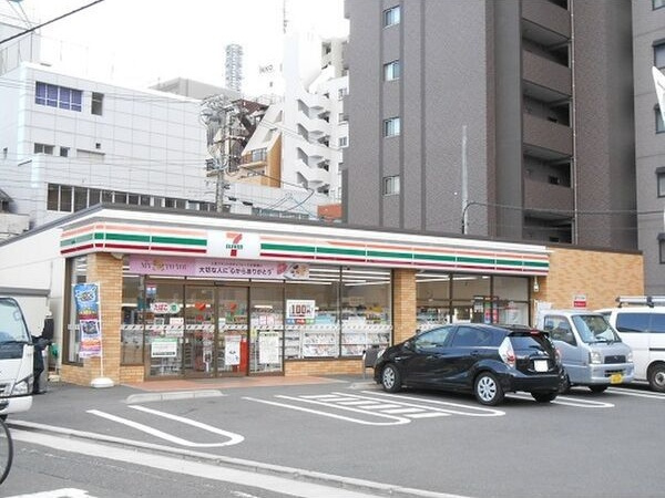 ルナ クレシエンテの周辺