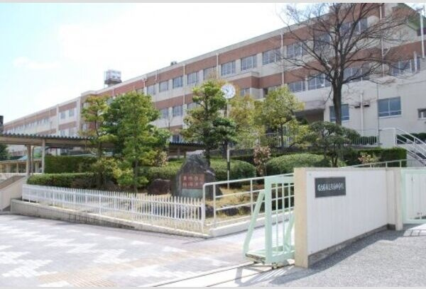 メゾン島田の周辺