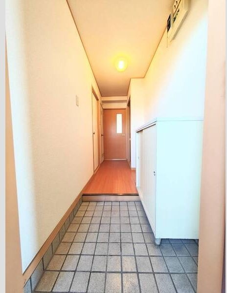 メゾン島田の玄関