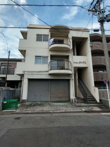 マンションオックスの外観