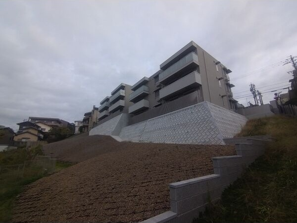 ベルヒルズAの外観