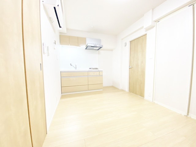 カステロ赤羽の居間・リビング|6.1帖のダイニングキッチンです☆