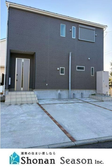 【外観】 | 2022年9月築！大手ハウスメーカー施工のオシャレな一邸♪　　　　
現況：空室！ぜひ現地ご内覧にいらしてみてください！