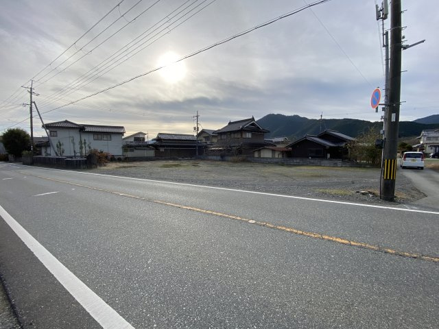 丹波市氷上町香良の売地の外観