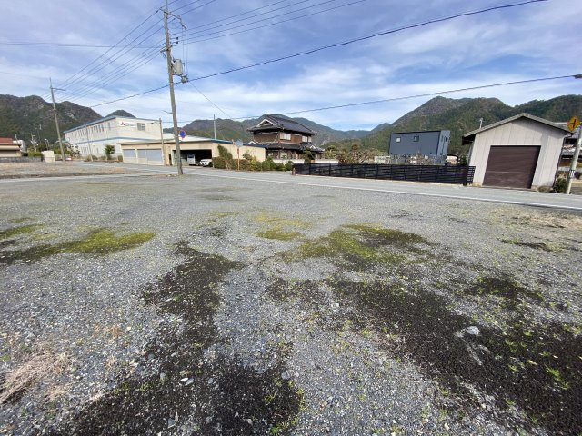 丹波市氷上町香良の売地の外観