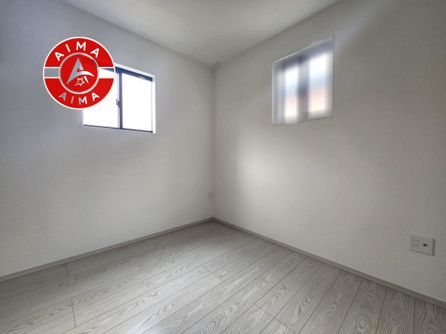 大野城市中1丁目第3-3棟（3号棟）の子供部屋|柔らかい陽光が差し込む明るいお部屋を演出する設計。彩光の取れる窓が気持ちの良いお部屋を創り上げます。