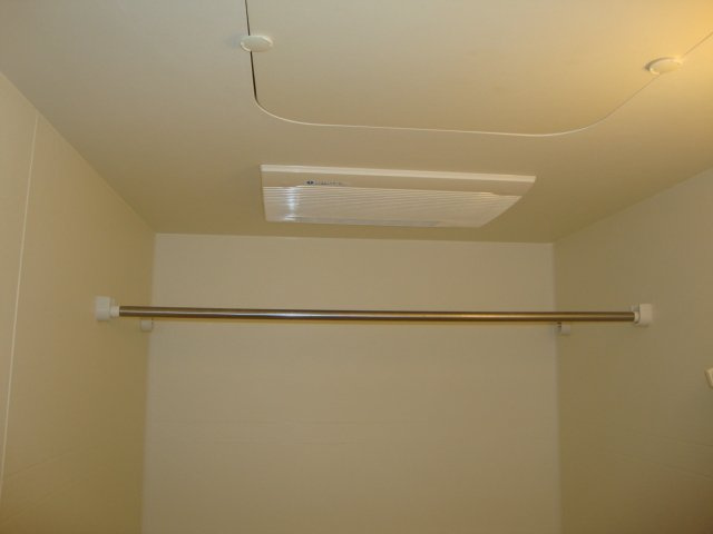 ローズガーデン長塚Ⅱの設備|浴室乾燥機