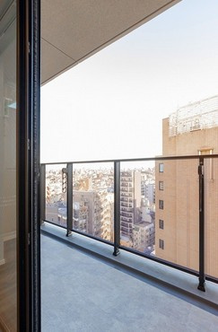 【バルコニー】