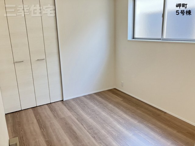 碧南市岬町の洋室|洋室5.2帖