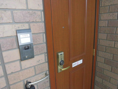 【玄関】 | アメニティ志木 | 落ち着いた玄関です