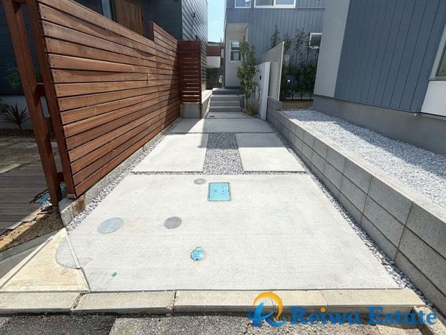 新築戸建　茅ヶ崎市東海岸南4丁目　全2棟の駐車場