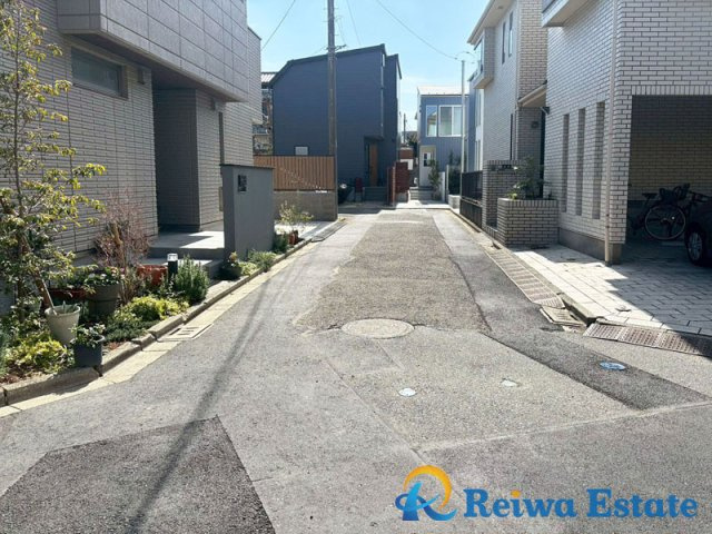 新築戸建　茅ヶ崎市東海岸南4丁目　全2棟の前面道路含む現地写真