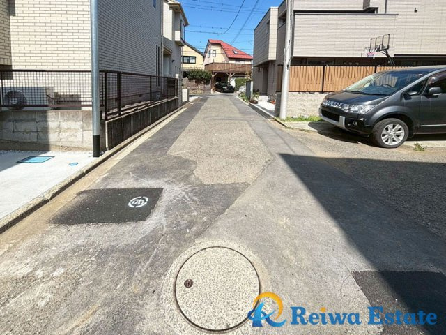 新築戸建　茅ヶ崎市東海岸南4丁目　全2棟の前面道路含む現地写真