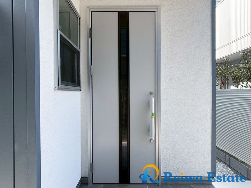 新築戸建　茅ヶ崎市東海岸南4丁目　全2棟の玄関