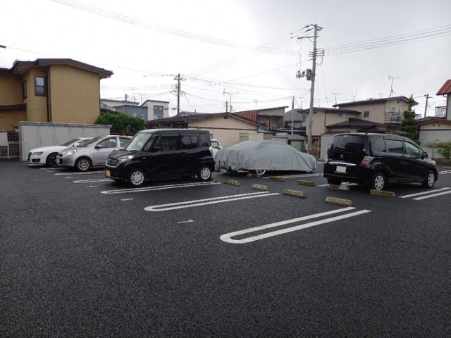 セジュール・リリー　Ｃの駐車場