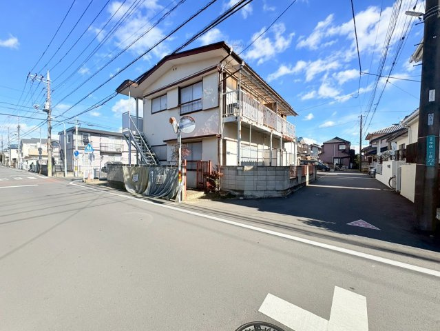 川越市今成1丁目　建築条件なし売地　「川越市駅」徒歩23分　敷地49坪　【月越小学区】の前面道路含む現地写真