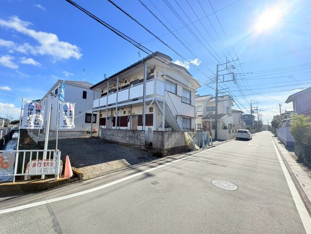 川越市今成1丁目　建築条件なし売地　「川越市駅」徒歩23分　敷地49坪　【月越小学区】の前面道路含む現地写真