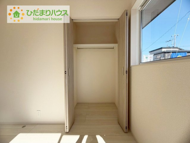 郡山市芳賀三丁目　新築戸建　7号棟の玄関|収納は横開きクローゼット！
しまった物の出し入れも楽々です(^^)