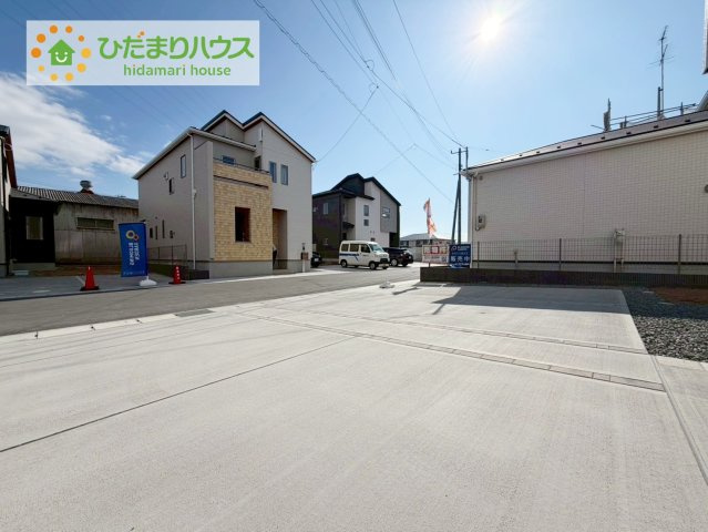 郡山市芳賀三丁目　新築戸建　7号棟の駐車場|広々としたお庭と駐車スペースがあります(^^♪