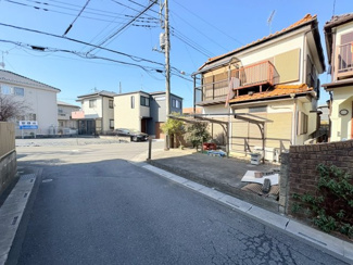 【前面道路含む現地写真】