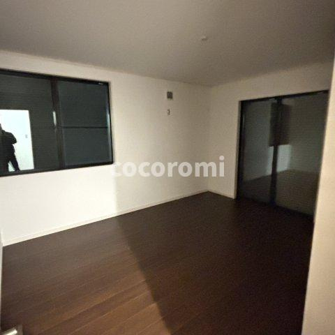 下植野小字宮本　新築戸建ての洋室