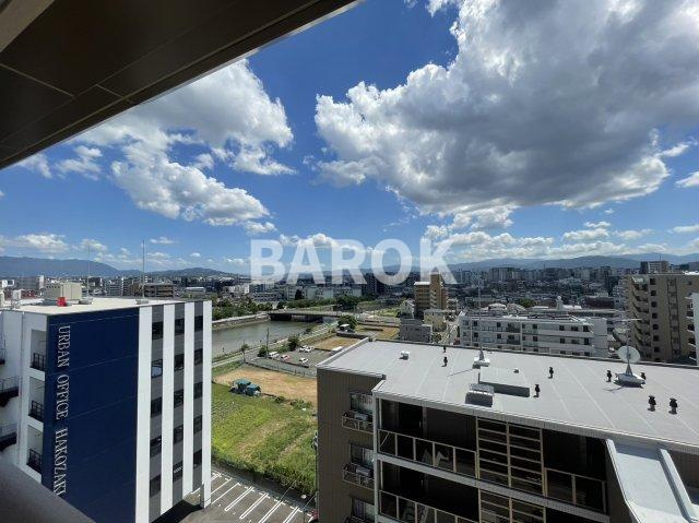 リジェール箱崎のバルコニー