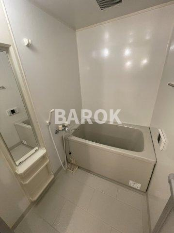 リジェール箱崎の浴室