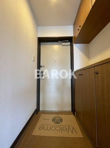 リジェール箱崎の玄関