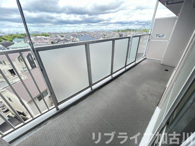 シャルヴィ加古川のバルコニー