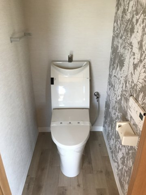 【トイレ】 | シャトー阿佐谷 | 温水洗浄便座。