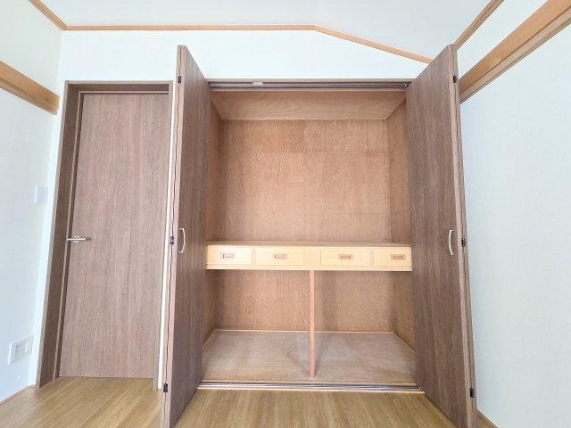 羽村市羽加美1丁目　中古戸建の収納