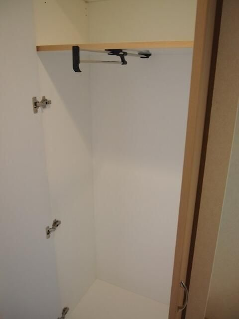 ルーブル西早稲田弐番館の収納