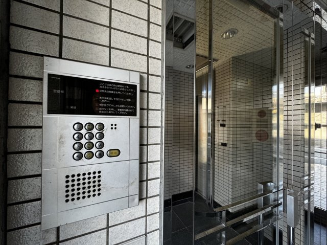 ラ・フォンテ杉本町のエントランス