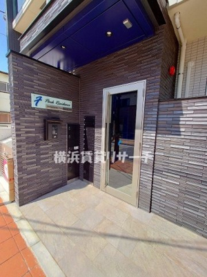 【エントランス】 | エフ・パークレジデンス横浜反町3247