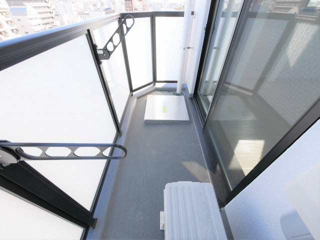 オズレジデンス今里NORTHのバルコニー
