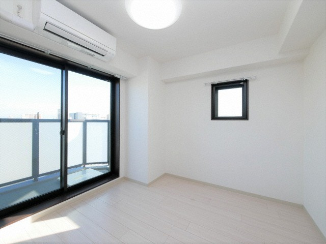 オズレジデンス今里NORTHの居間・リビング