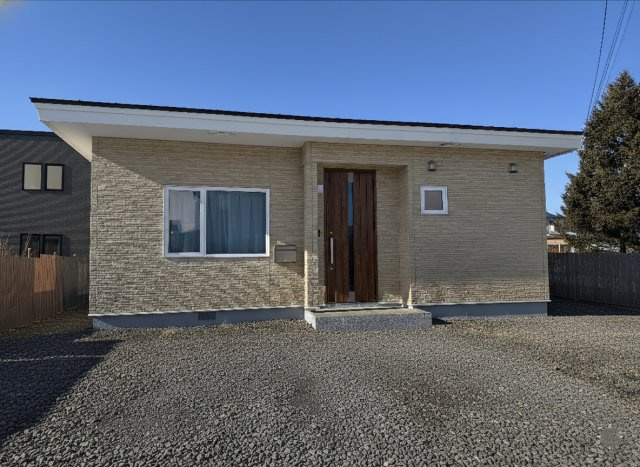 【中鶴野に平屋登場！】家事動線に優れたパントリー付の快適なリノベ住宅