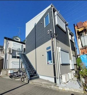 【エントランス】 | ラプリマベーラ淵野辺