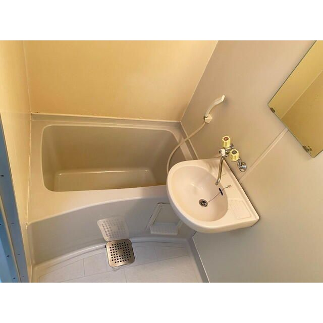 タリーハイム太田窪の浴室