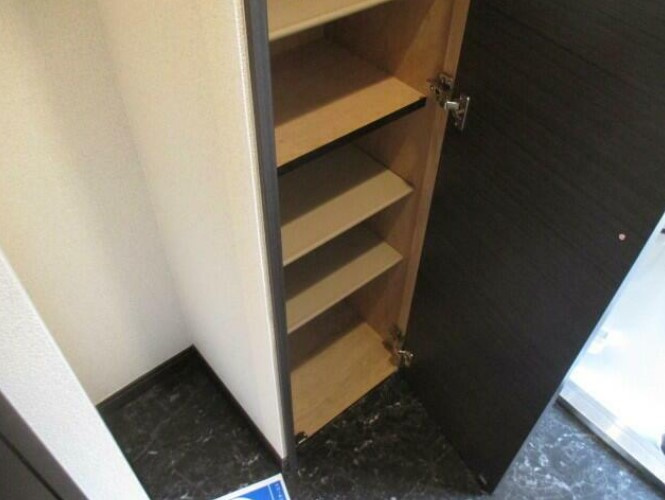 サンヨーの玄関