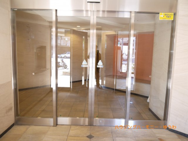 【その他共用部分】 | レーベンハイム志村プレノルガール | 清潔感と歓迎感があるエントランスホールとなります。