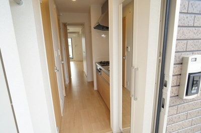 【玄関】 | ペルソナプレイス | 明るい玄関です