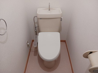 【トイレ】 | エクセレントヒデＡ | 清潔感のあるトイレです