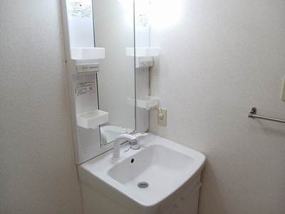 【洗面所】 | ＬＡＳＳＩＫ | コンパクトで使いやすい洗面所