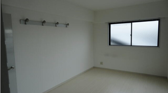 ソフィア石屋川の居間・リビング