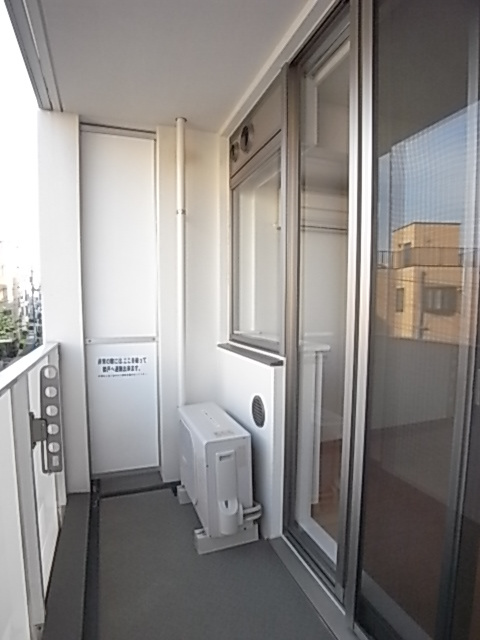 【バルコニー】