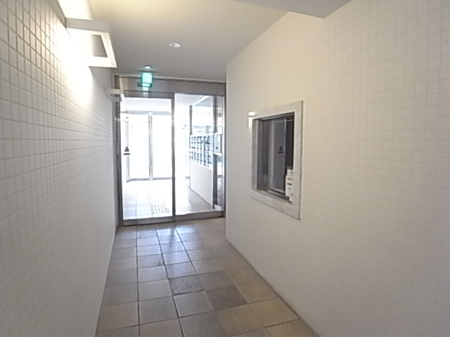 【エントランス】