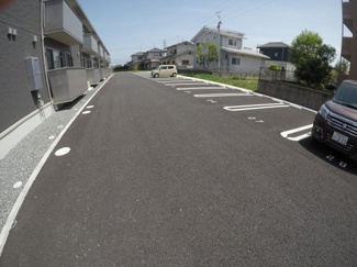 【駐車場】