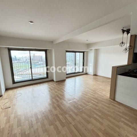 寝屋川サンハイツＡ棟の居間・リビング